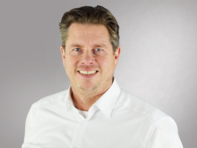 fm-kuststofftechnik-ansprechpartner-marc-rahenbrock